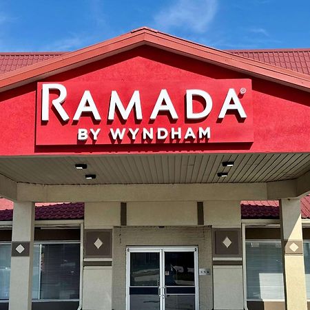 Ramada By Wyndham Lumberton Hotel Eksteriør billede