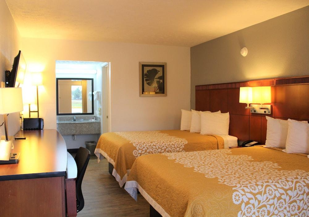 Ramada By Wyndham Lumberton Hotel Eksteriør billede