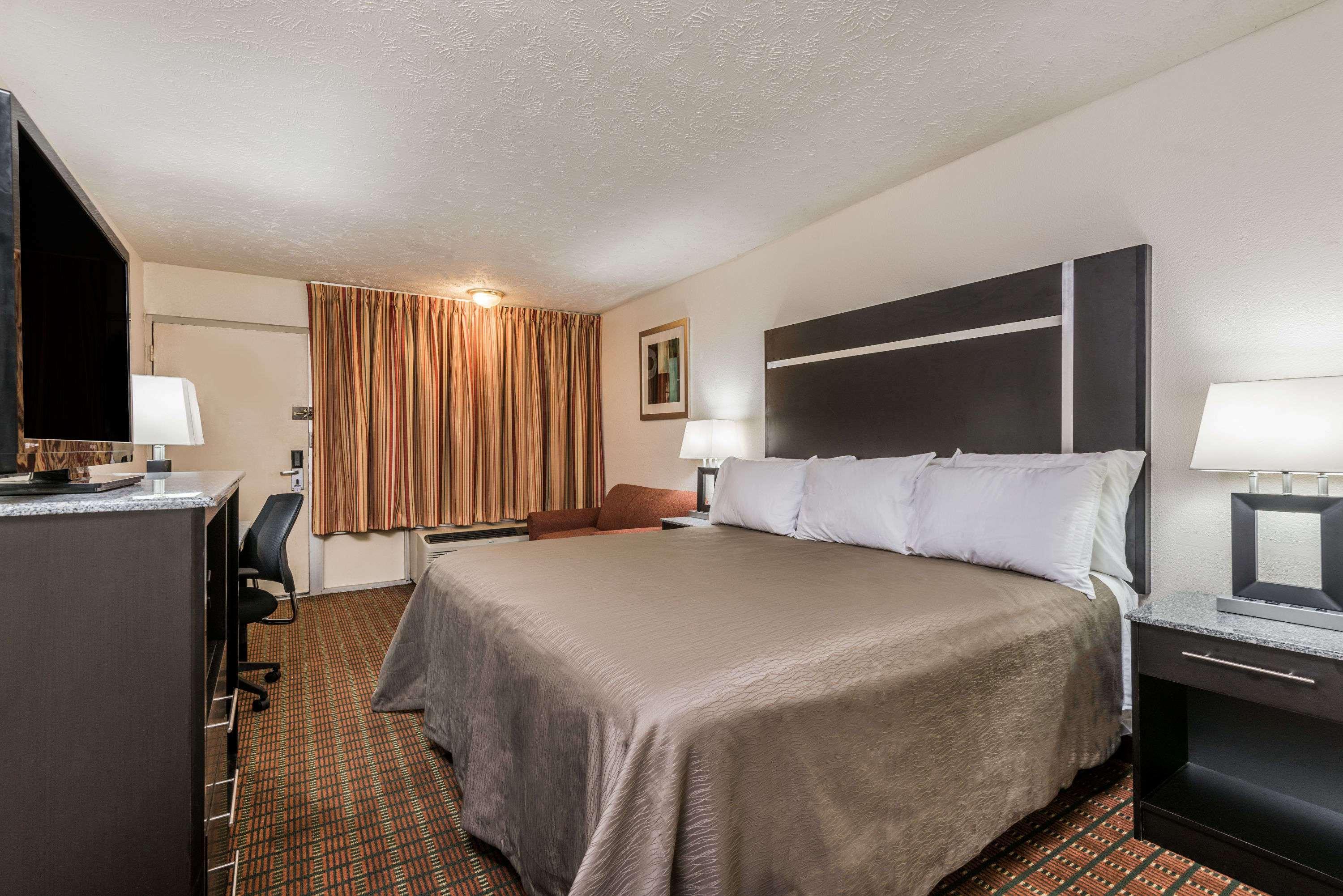 Ramada By Wyndham Lumberton Hotel Eksteriør billede