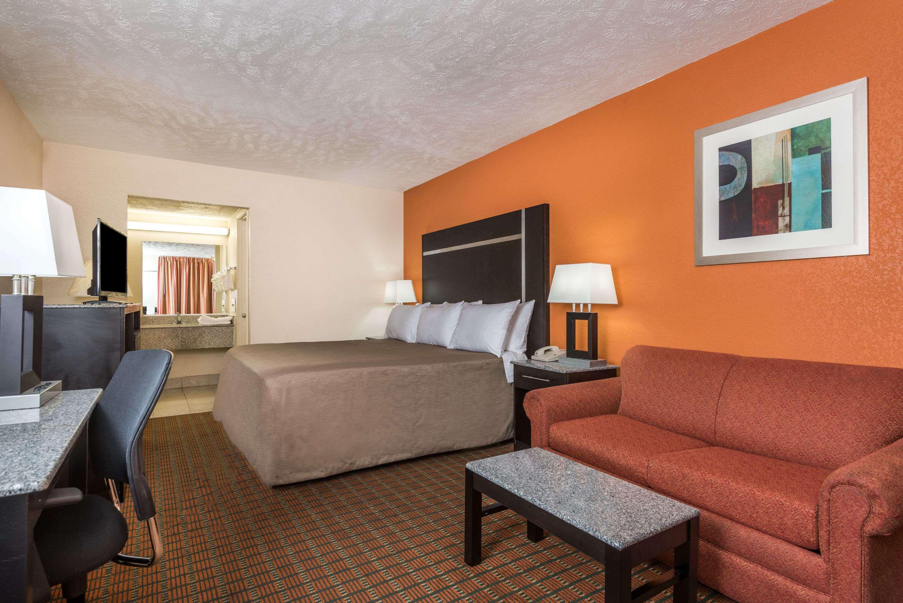 Ramada By Wyndham Lumberton Hotel Eksteriør billede