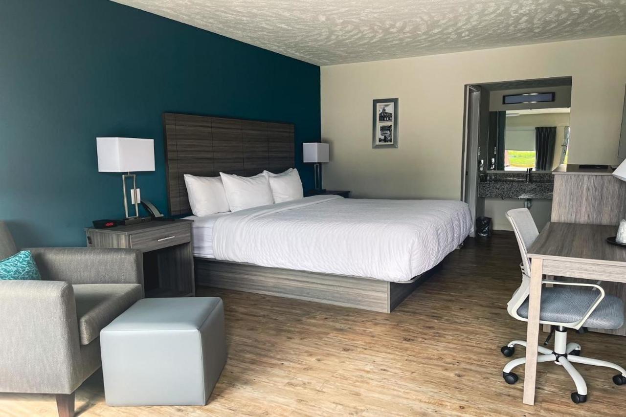 Ramada By Wyndham Lumberton Hotel Eksteriør billede