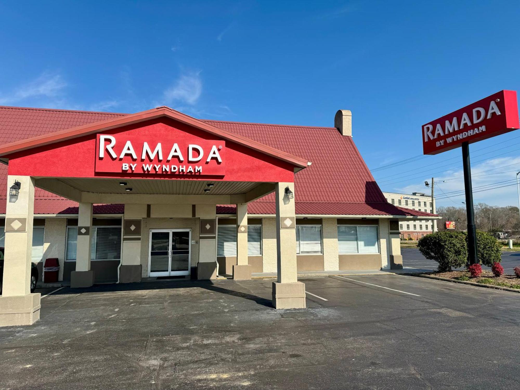 Ramada By Wyndham Lumberton Hotel Eksteriør billede