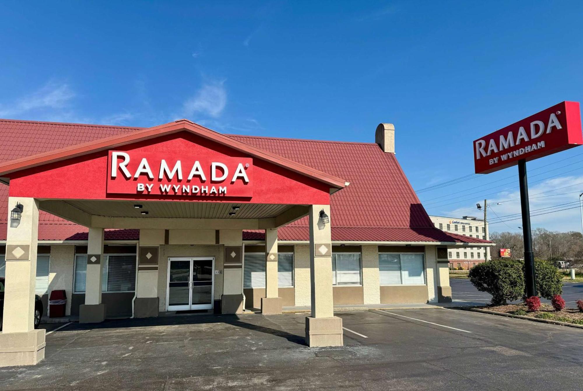 Ramada By Wyndham Lumberton Hotel Eksteriør billede